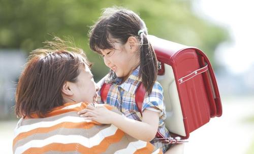 3岁上幼儿园什么都学不会怎么办,3岁上幼儿园需要准备什么