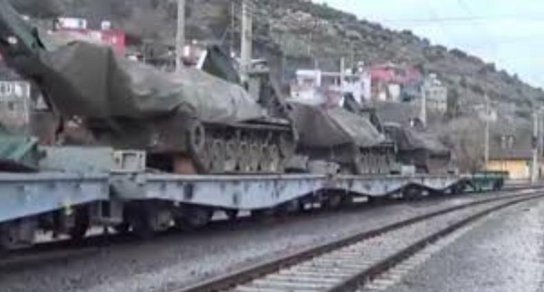 叛军深夜突围，想用钱买下逃生通道，又被俄叙联军埋伏死伤2千人