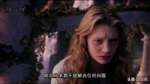 遇到喜欢的男生该不该主动加微信,相亲遇到喜欢的男生异地怎么办