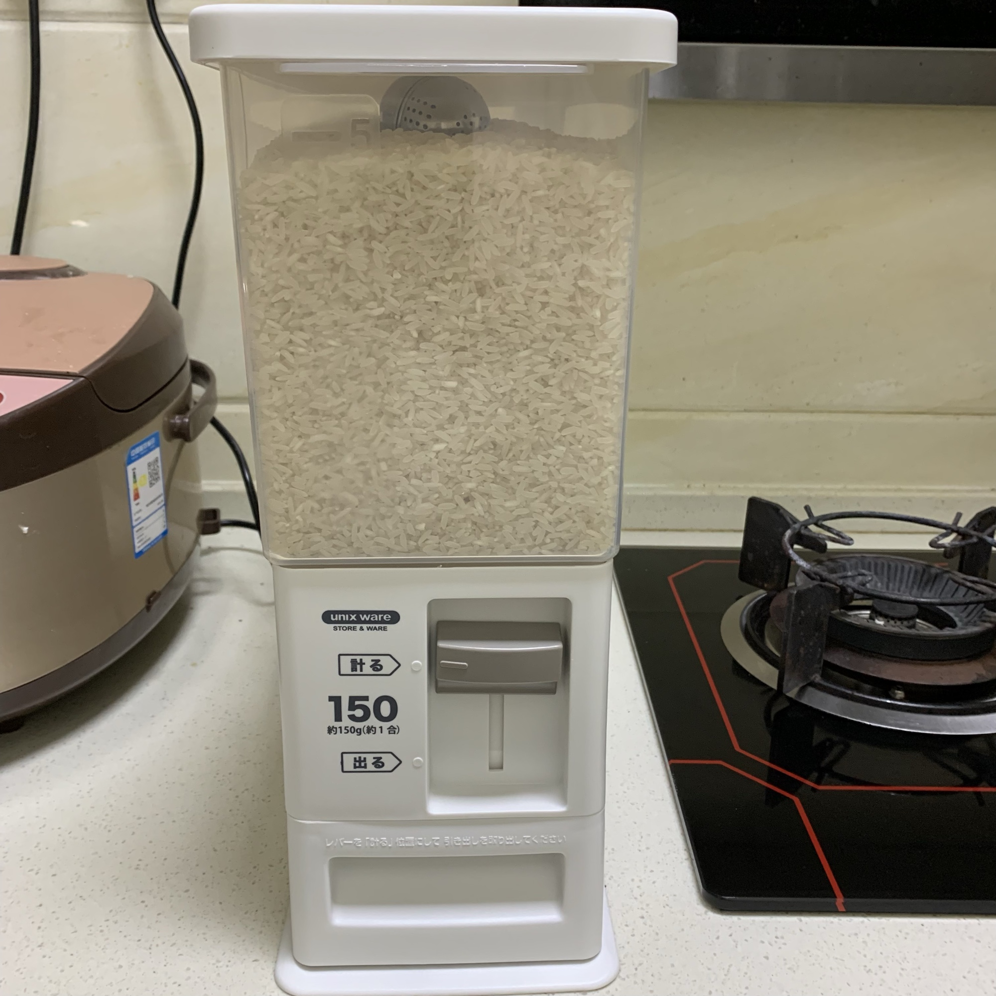 梅雨季节如何防止衣物发霉,南方梅雨季节衣服发霉怎么清洗