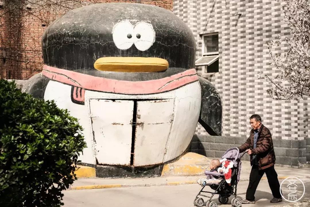 郑州火车头体育场视频,郑州市二七区火车头体育场