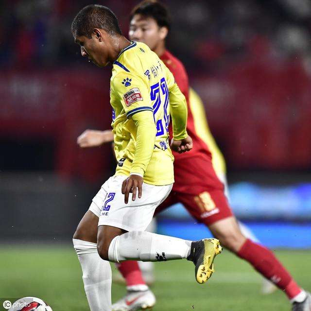 入籍双子星之:罗伯特萧初