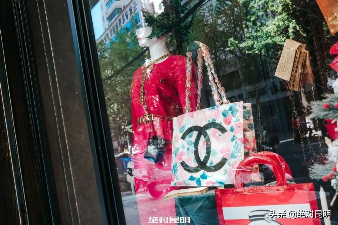 乘时光机回到2019年的科切拉,乘时光机穿梭