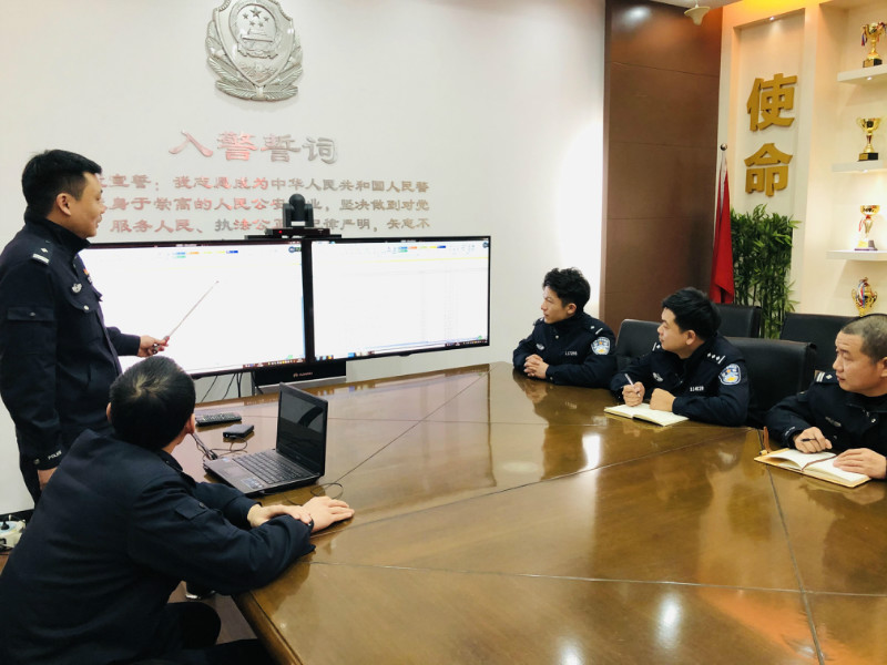 网络水军冒充记者敲诈勒索,广州警方打击网络水军系列案