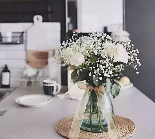 多种花材该如何插花,插花必备的几种花