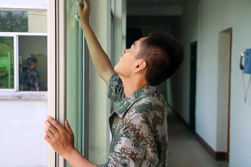 入伍一个月，新战友们对26个英文字母有了全新的认识！