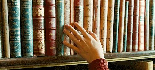 全球纸书出版回暖，那些迷之好看的装帧与批注艺术就交给这篇极简史了