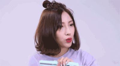 泫雅孔雪儿关晓彤,关晓彤和泫雅撞衫