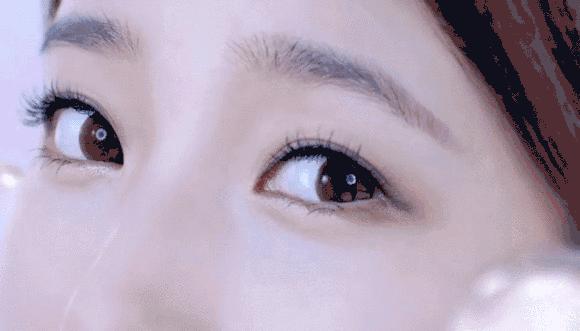 德国变态震动棒，啪啪啪间抚平眼袋、黑眼圈！不用开刀，就能让你年轻十岁！