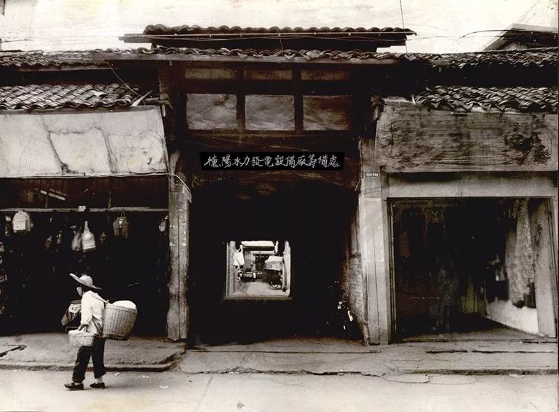 涓滄柟鐢垫満瑙嗛,涓滄柟鐢垫満涓瀷鐢垫満