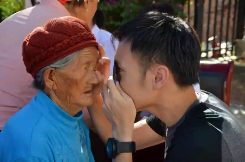 宾川县医院眼科在几楼,宾川县中医院眼科