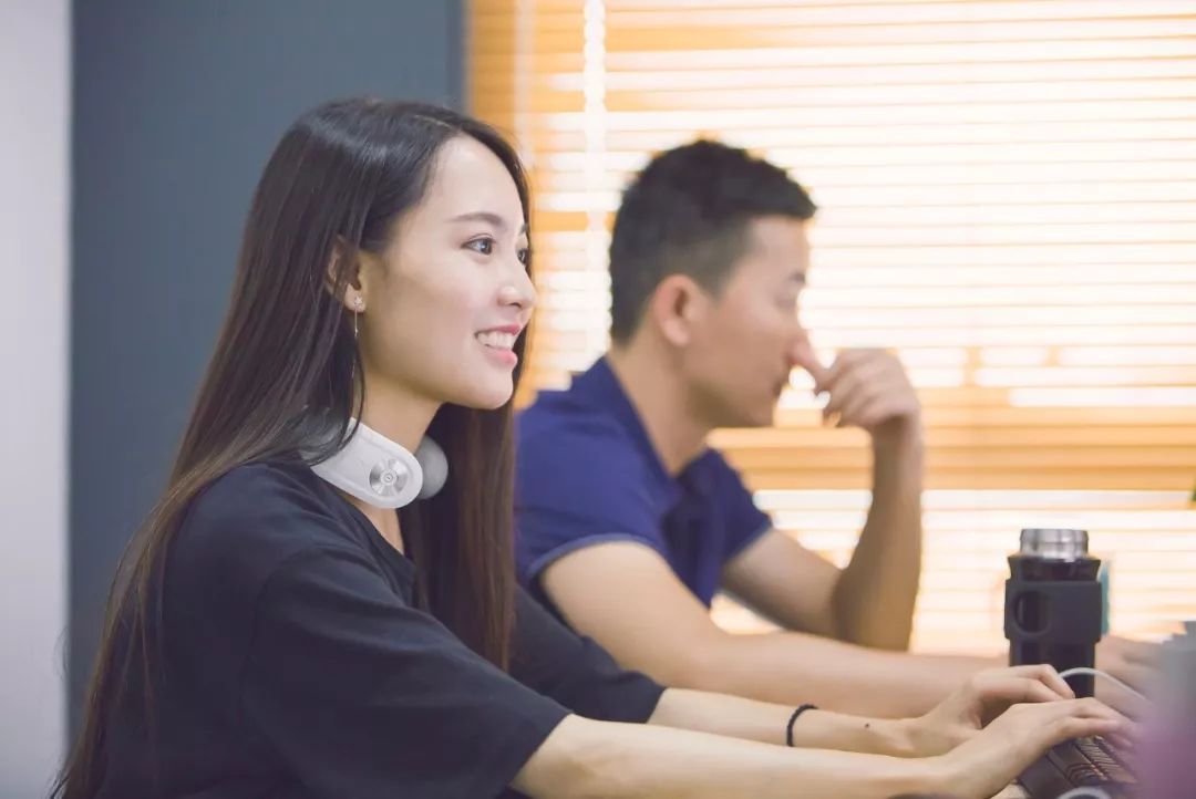 颈椎按摩神器明星推荐,颈椎按摩神器电动仪推荐