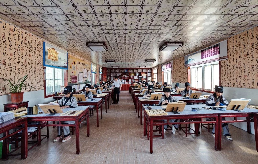 体现素质教育成果的照片,展现教育新变化的图片