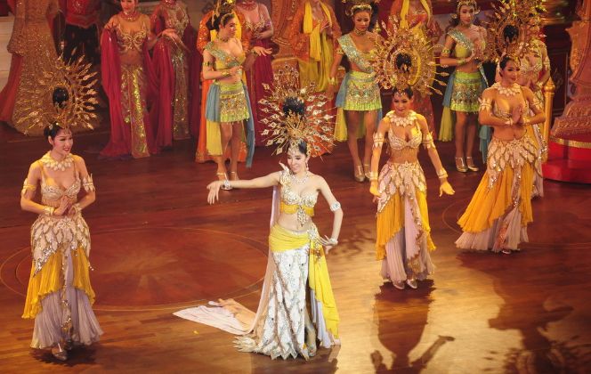 什么地方可以坐高铁去泰国,从中国坐高铁去泰国