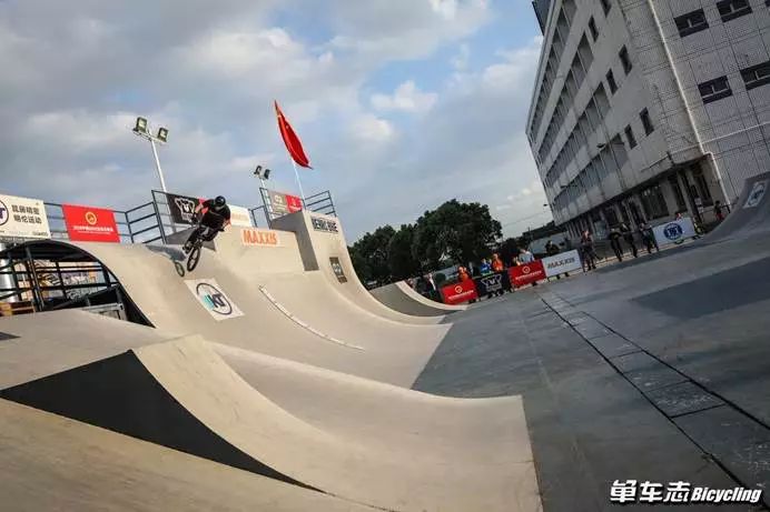 让心脏噗通噗通2018中国BMX自由式联赛~大家一起翻转吧