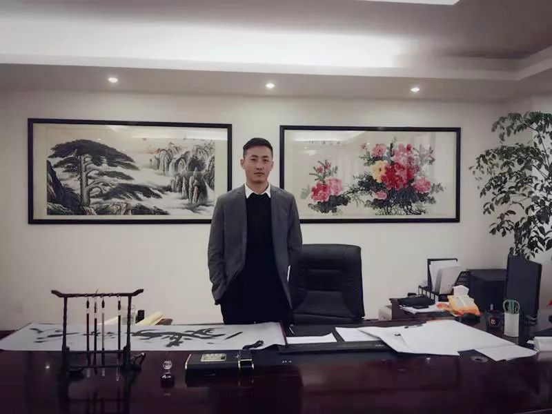 草根出身的创业家故事,白手起家一个草根的十年创业传奇