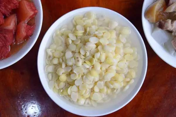 大理八大碗鱼做法,大理好吃的八大碗