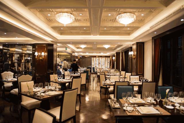 ¥138/位——80年历史！淮海路传奇花园酒店半自助午餐！海鲜刺身蟹菜畅吃，羊排乳鸽任选诚意满分！