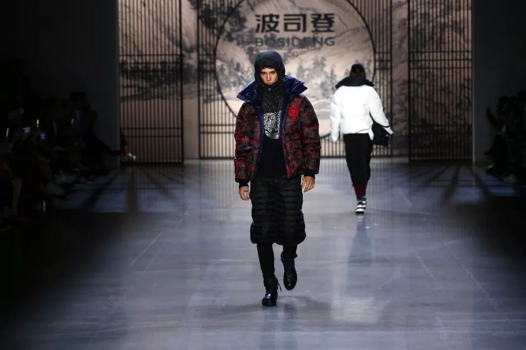 穿上你的羽绒服就再也不冷了,告别波司登