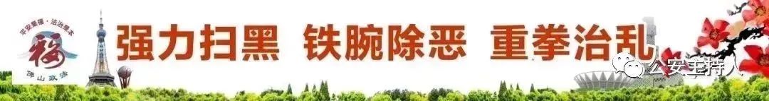 大蟒蛇视频大型挖掘机,工地挖机挖出一条巨蟒