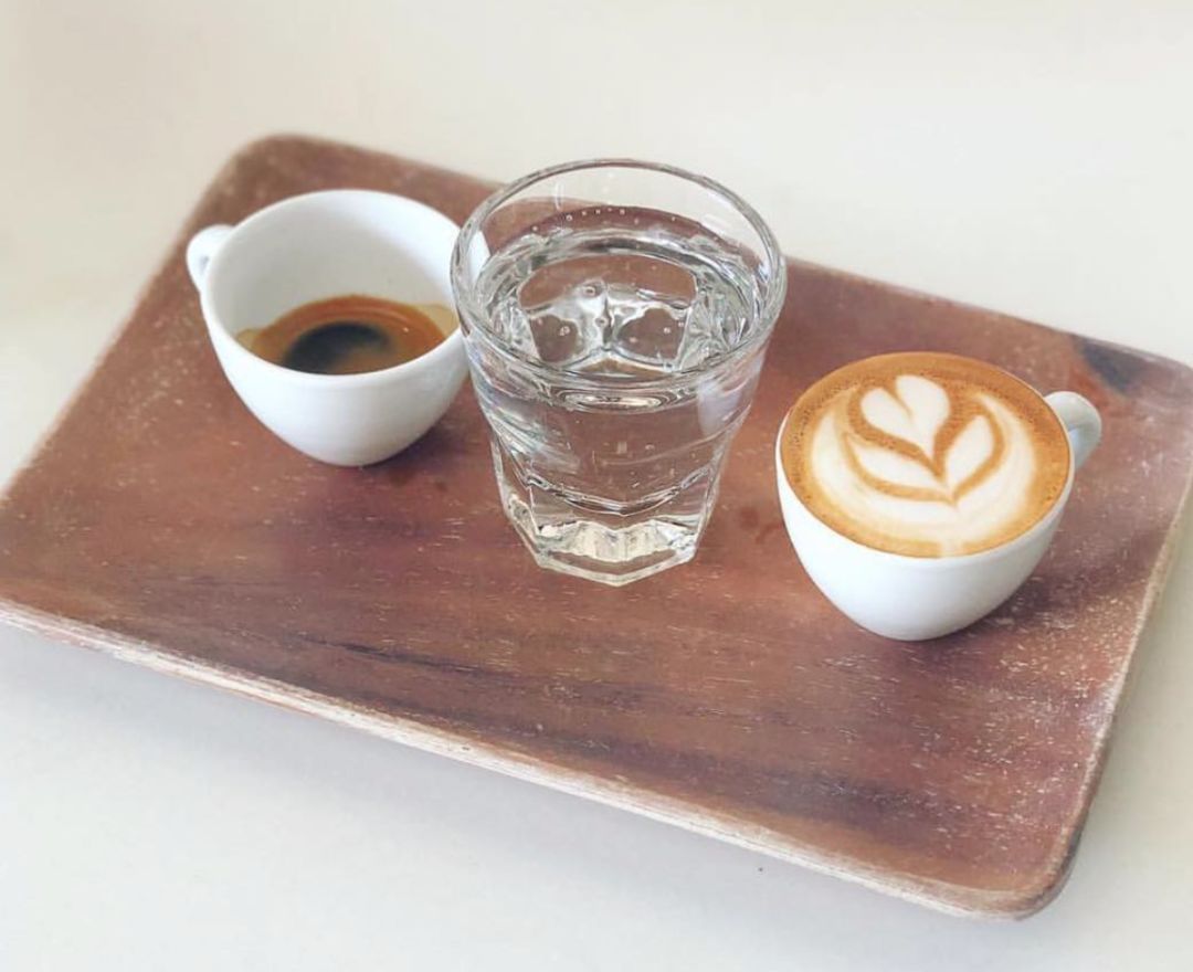 最近好评率超高焦糖玛奇朵,金烘玛奇朵和玛奇朵区别