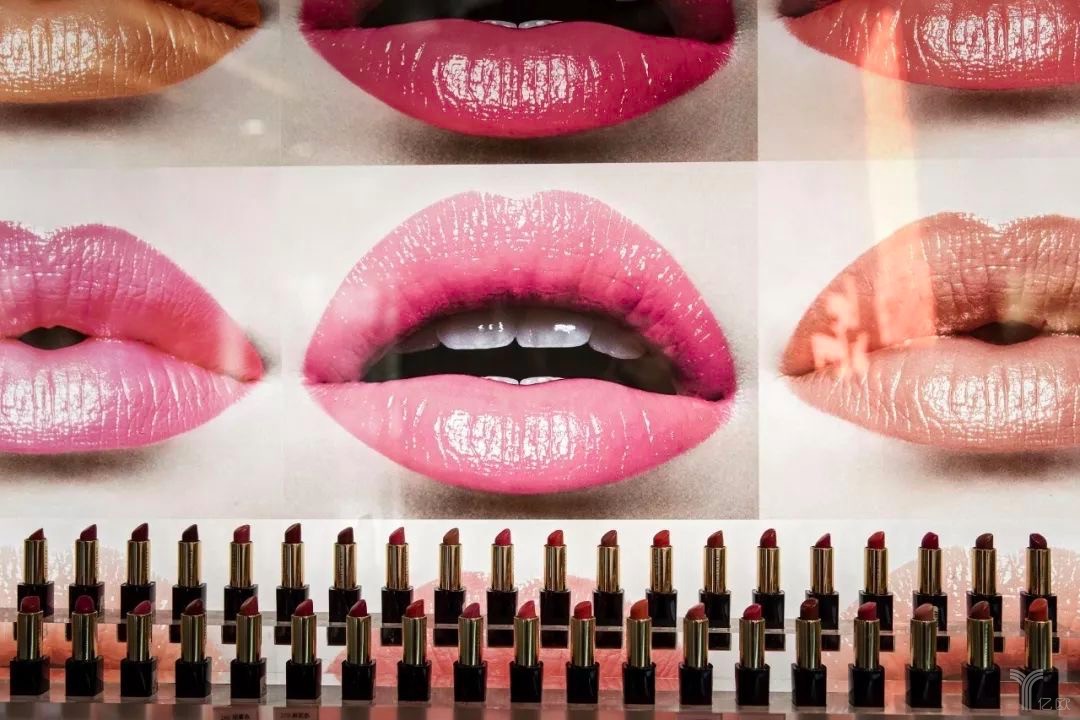 打败奔驰的不是宝马奥迪而是抖音,打败实体店的不是电商而是房东