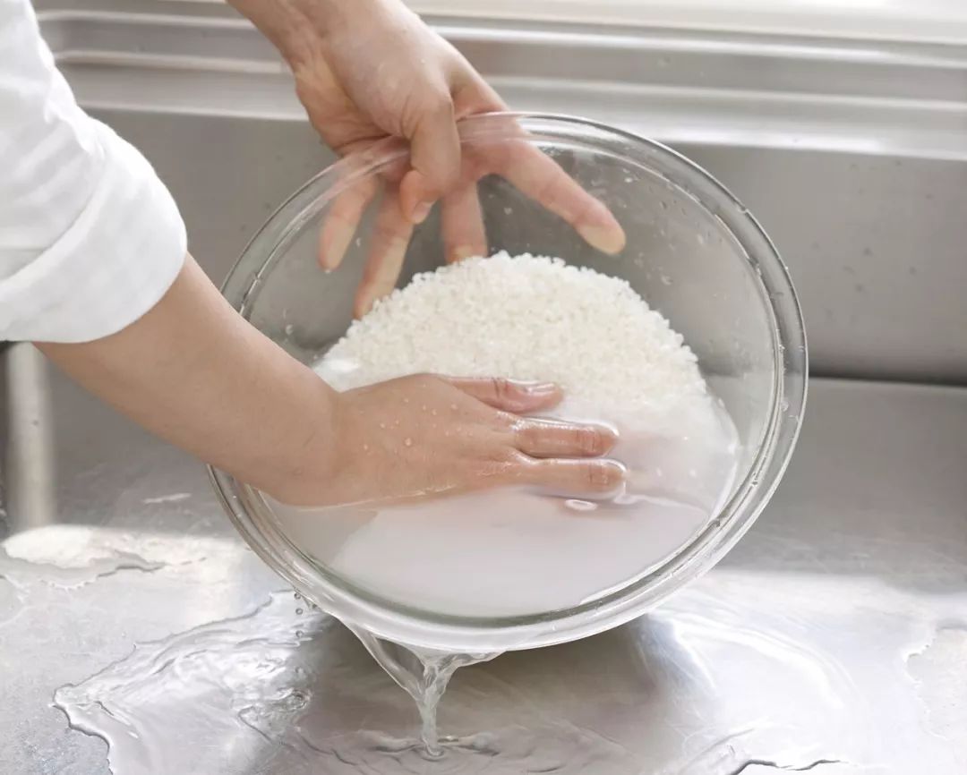 牛奶、柠檬、淘米水,到底哪个能美白?