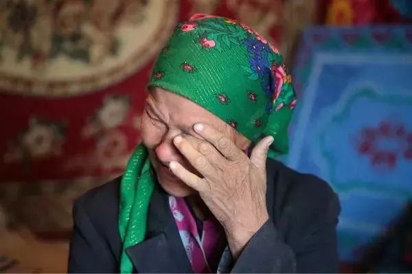 昌吉4岁男孩先天无肛，有人筹集16万元让他“重获新生”