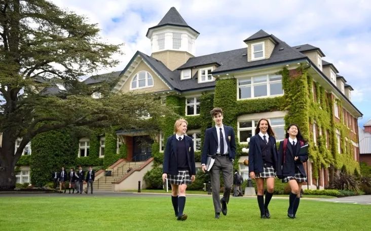 普通人在加拿大做什么赚钱,普通人在加拿大做什么工作赚钱