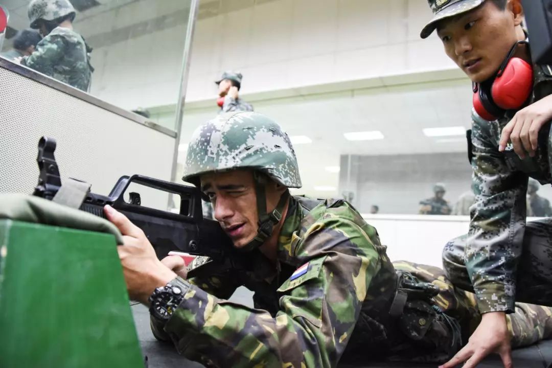 现场直击陆军,直击陆军某旅新年开训