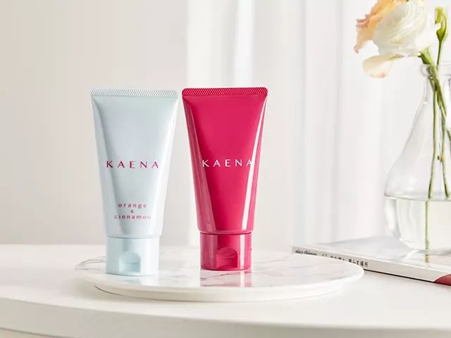 拼团丨日本贵妇牌身体乳，抹完身体香香的、滑滑的