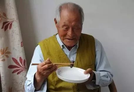 神奇的海参!女人不老、男人不虚,延年益寿,现在知道还不晚……