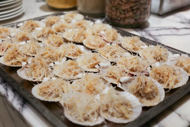 福利‖带上你的plus胃，郑州这家海鲜自助餐厅鲍鱼螃蟹吃到醉！