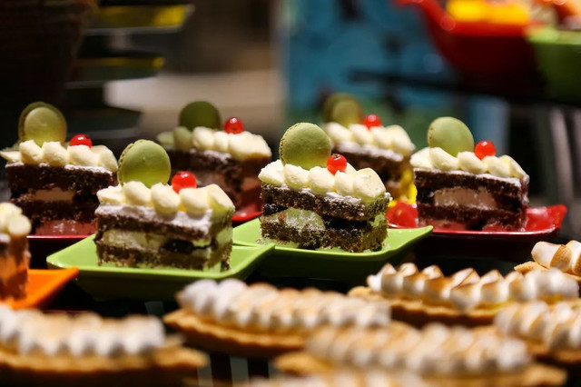 福利‖带上你的plus胃，郑州这家海鲜自助餐厅鲍鱼螃蟹吃到醉！