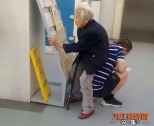 他火了“人肉座椅”这个词；最强锦鲤喜提“全宇宙表白C位”；小学生居然把字写活了！