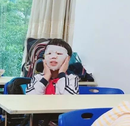 00后用什么面霜,00后都开始护肤了你还在喝奶茶