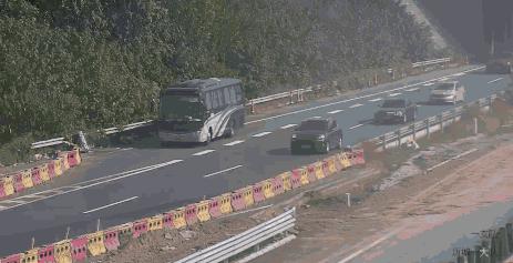 大客车冀DS7318、鲁GN8301，还敢作吗？注销A1驾驶资格！记住：5年之内都不能驾驶营运客车！