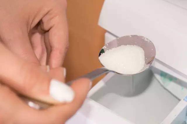 过期的药片丢花盆里花长疯了,这几种过期药片别扔掉放到花盆里