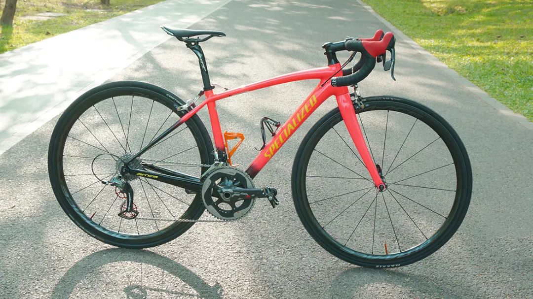 除了不可描述,夫妻出门比赛都带些啥?