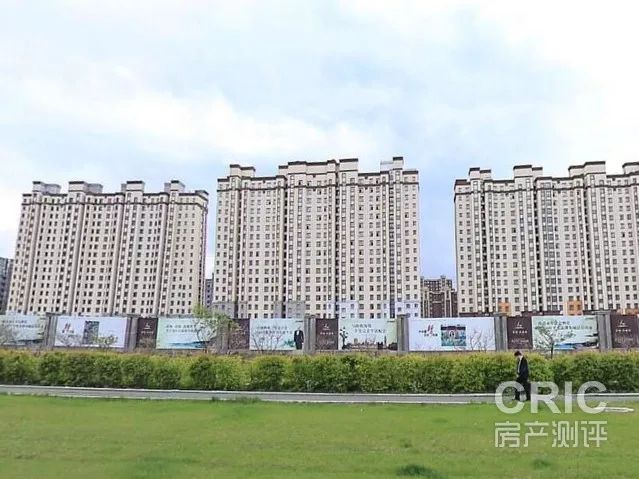 上周保利、大众置业、亚泰、澳海、国信等21个项目7178套住宅取得预售证