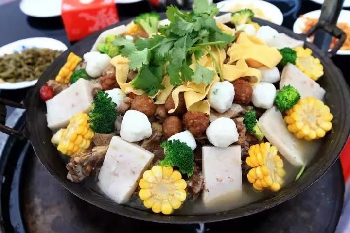 温泉吃吊锅,吊锅温泉