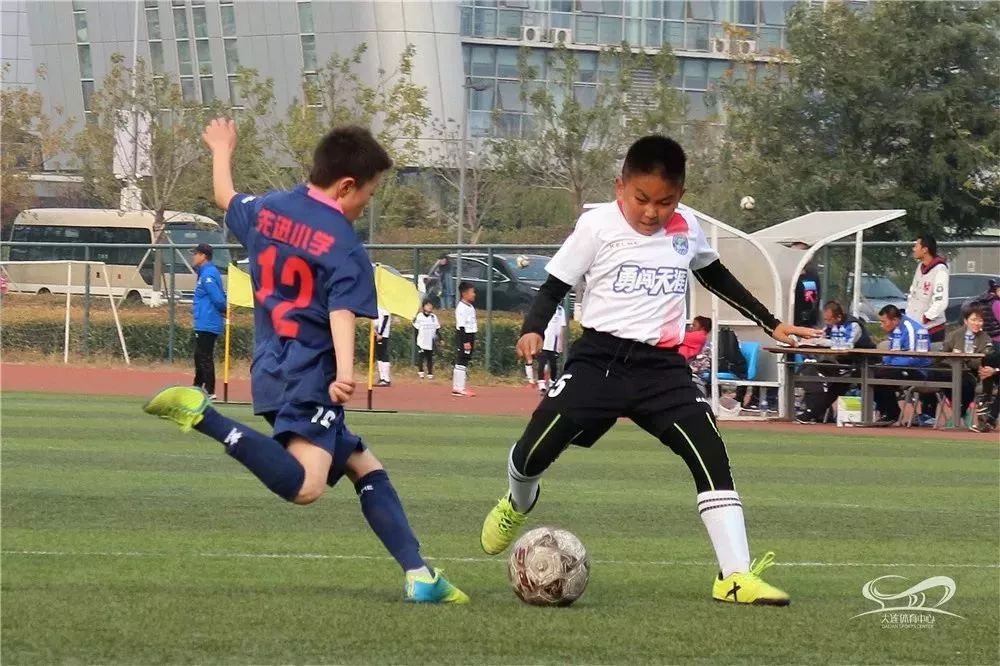 体育中心建设发展,体育中心如何带动经济发展