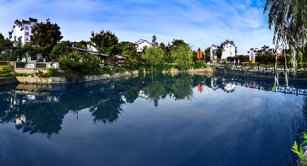 四季江宁旖旎无限，春华秋实美在“世凹桃源”