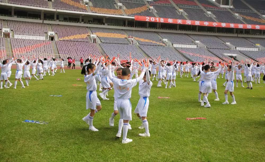 天河学校第七届秋季运动会开幕式,盘点各校校园运动会开幕式