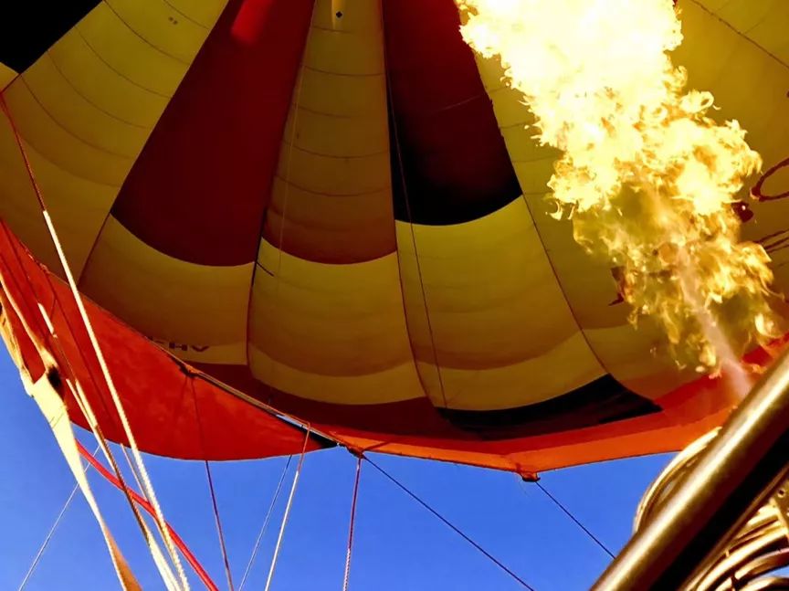 行囊装满的是人生,自己的行囊里装满了酸甜苦辣