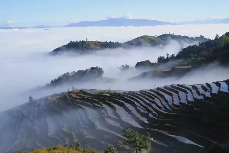 元江哈尼山寨旅游攻略,元江一年一度哈尼十月长街宴视频