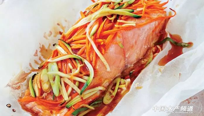 三文鱼有什么好处和坏处,吃三文鱼的好处与功效