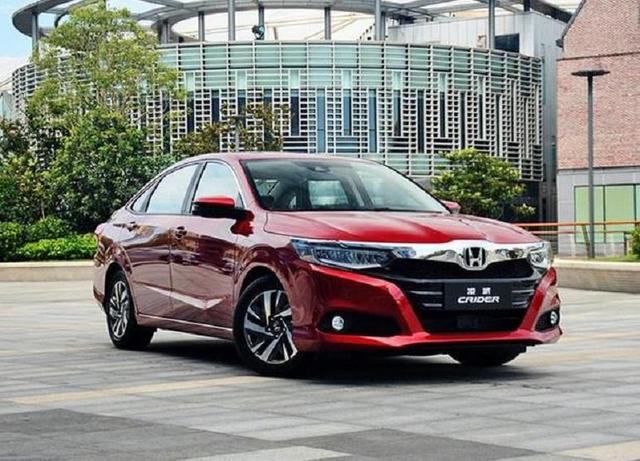 车灯不够亮怎么办？换LED还是氙气灯？