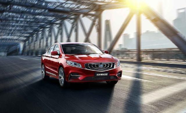 车灯不够亮怎么办？换LED还是氙气灯？