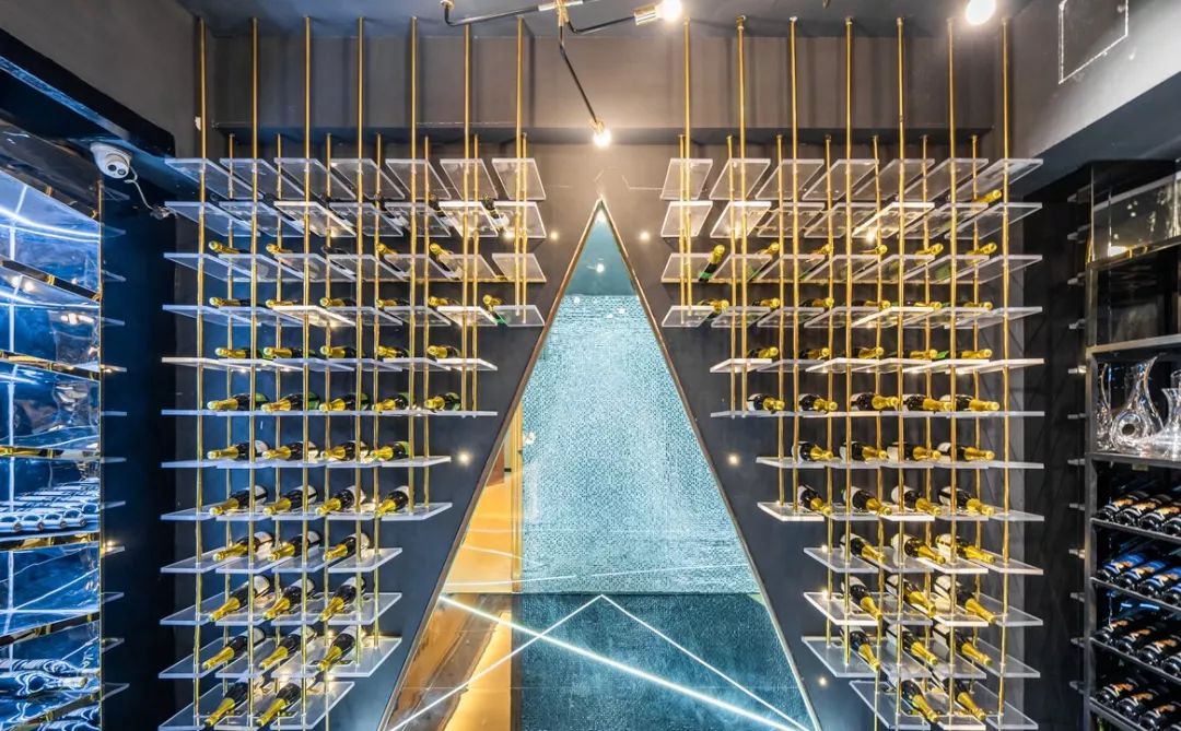 小雪节气外出,小雪节气酒到店